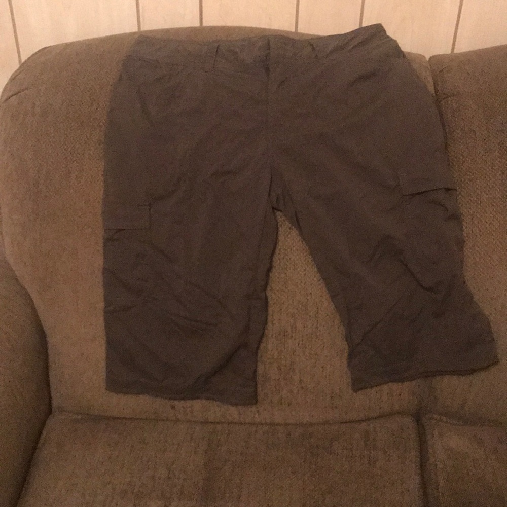 Patagonia size 6 cargo shorts